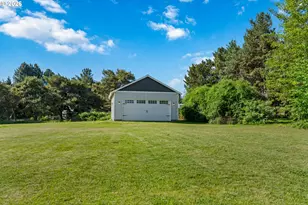 1051 Cannon Dr, Hood River, OR 97031 - Photo 29