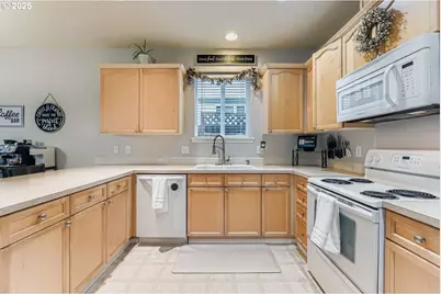 4671 SE 21st Ter, Gresham, OR 97080 - Photo 11