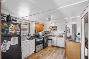 464 S 12th St, Saint Helens, OR 97051 - Photo 11