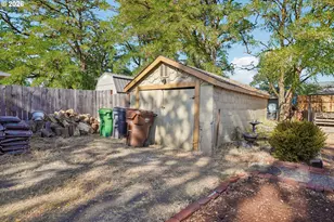 464 S 12th St, Saint Helens, OR 97051 - Photo 17