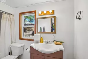 464 S 12th St, Saint Helens, OR 97051 - Photo 13
