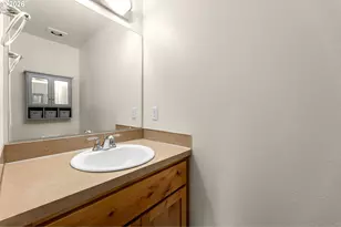 519 NE 2nd St, Battle Ground, WA 98604 - Photo 13