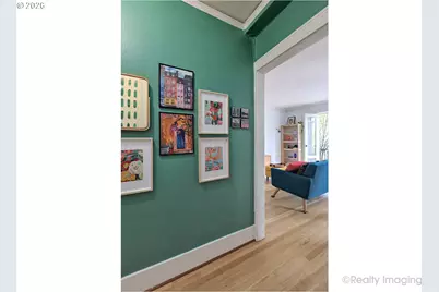 1811 NW Couch St #302, Portland, OR 97209 - Photo 9