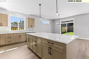 618 NE Trillium Dr, Estacada, OR 97023 - Photo 11