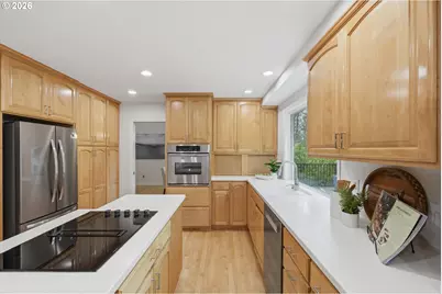 2831 Vale Ct, Lake Oswego, OR 97034 - Photo 13