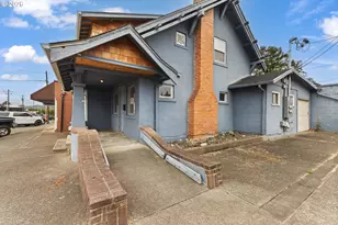190 E 3rd St, Coquille, OR 97423 - Photo 11