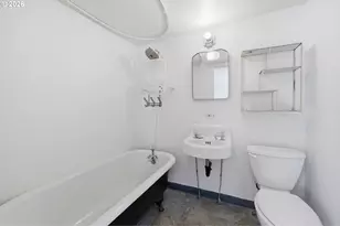 308 SW 2nd St, McMinnville, OR 97128 - Photo 23