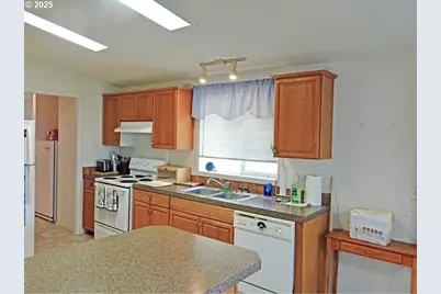 51425 SE Oak Grove Dr #65, Scappoose, OR 97056 - Photo 7