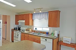 51425 SE Oak Grove Dr, Scappoose, OR 97056 - Photo 7