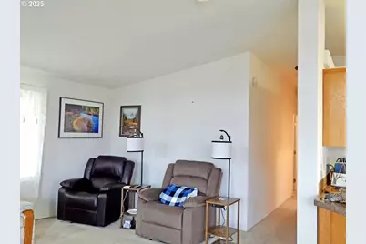 51425 SE Oak Grove Dr #65, Scappoose, OR 97056 - Photo 17