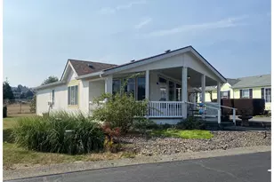 51425 SE Oak Grove Dr, Scappoose, OR 97056 - Photo 3