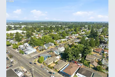 7015 NE Glisan St, Portland, OR 97213 - Photo 7