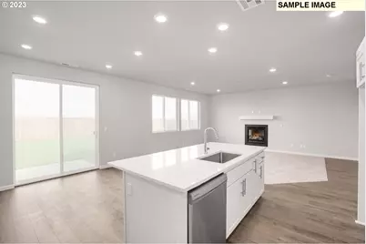 2093 SE Osprey Ave, Gresham, OR 97080 - Photo 9