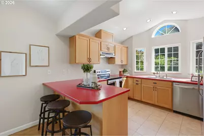 340 SW 7th St, Dundee, OR 97115 - Photo 13