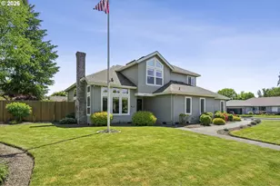 2112 NW Michelbook Ln, McMinnville, OR 97128 - Photo 3