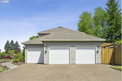 2112 NW Michelbook Ln, McMinnville, OR 97128 - Photo 5
