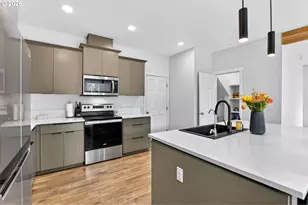 717 NE 382nd St, La Center, WA 98629 - Photo 13