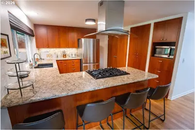 1520 W 28th Pl, Eugene, OR 97405 - Photo 3