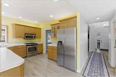 2696 Eastlake Dr, Salem, OR 97306 - Photo 15