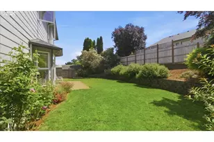 2696 Eastlake Dr, Salem, OR 97306 - Photo 43
