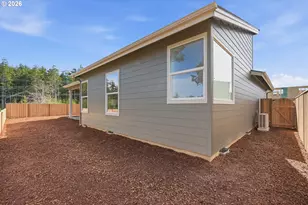 723 SE 42nd Pl, Newport, OR 97366 - Photo 25