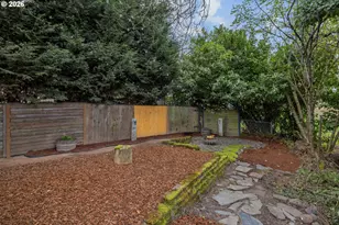 2716 SE Roswell St, Milwaukie, OR 97222 - Photo 27