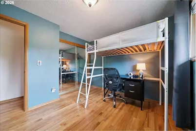 13721 SE Harrison Ct, Portland, OR 97233 - Photo 21