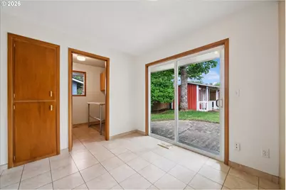 13721 SE Harrison Ct, Portland, OR 97233 - Photo 15