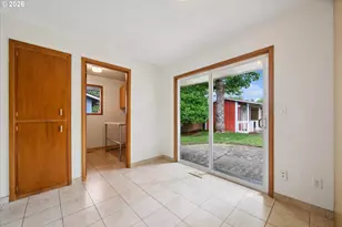 13721 SE Harrison Ct, Portland, OR 97233 - Photo 15