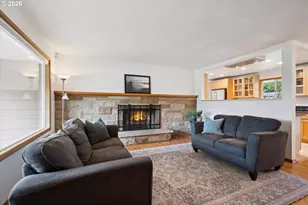 13721 SE Harrison Ct, Portland, OR 97233 - Photo 5