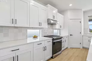 3702 S Arwana Ln, Ridgefield, WA 98642 - Photo 13
