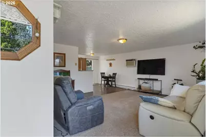 815 N 4th St, Aumsville, OR 97325 - Photo 5