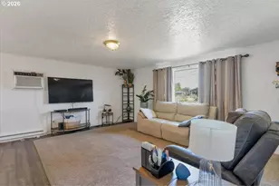 815 N 4th St, Aumsville, OR 97325 - Photo 9