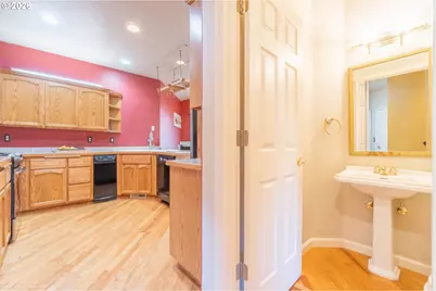 4366 Berry Ln, Eugene, OR 97404 - Photo 17