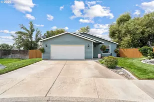 1059 W Hartley Ave, Hermiston, OR 97838 - Photo 3