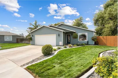 1059 W Hartley Ave, Hermiston, OR 97838 - Photo 1