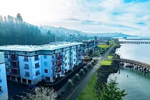 3930 Abbey Ln, Astoria, OR 97103 - Photo 3