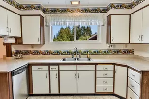 43002 Hillcrest Loop, Astoria, OR 97103 - Photo 11