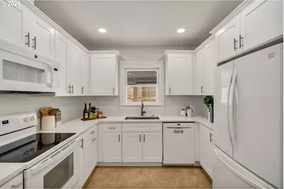 6725 N Burrage Ave, Portland, OR 97217 - Photo 15