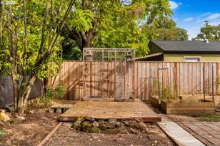6725 N Burrage Ave, Portland, OR 97217 - Photo 39