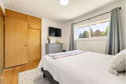 12652 NE Halsey St, Portland, OR 97230 - Photo 25