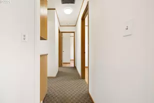 12652 NE Halsey St, Portland, OR 97230 - Photo 21