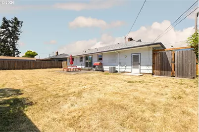 12652 NE Halsey St, Portland, OR 97230 - Photo 39