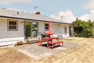 12652 NE Halsey St, Portland, OR 97230 - Photo 37