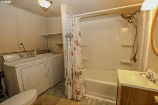 411 Wells Rd, Oakland, OR 97462 - Photo 27
