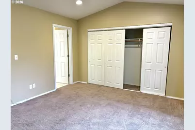 653 NW 1st St, Gresham, OR 97030 - Photo 23