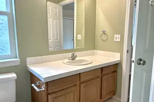 653 NW 1st St, Gresham, OR 97030 - Photo 17