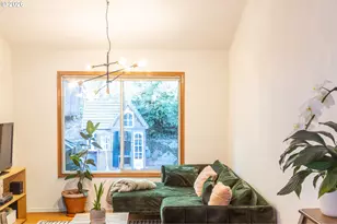 9436 SW Wood Pkwy, Portland, OR 97219 - Photo 19