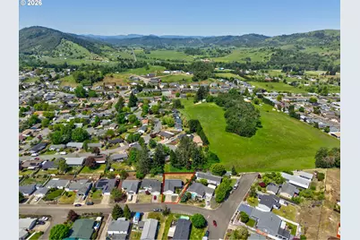 356 Dark Horse St, Roseburg, OR 97471 - Photo 43