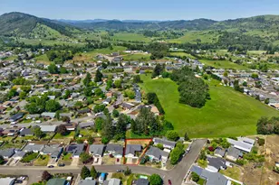 356 Dark Horse St, Roseburg, OR 97471 - Photo 43